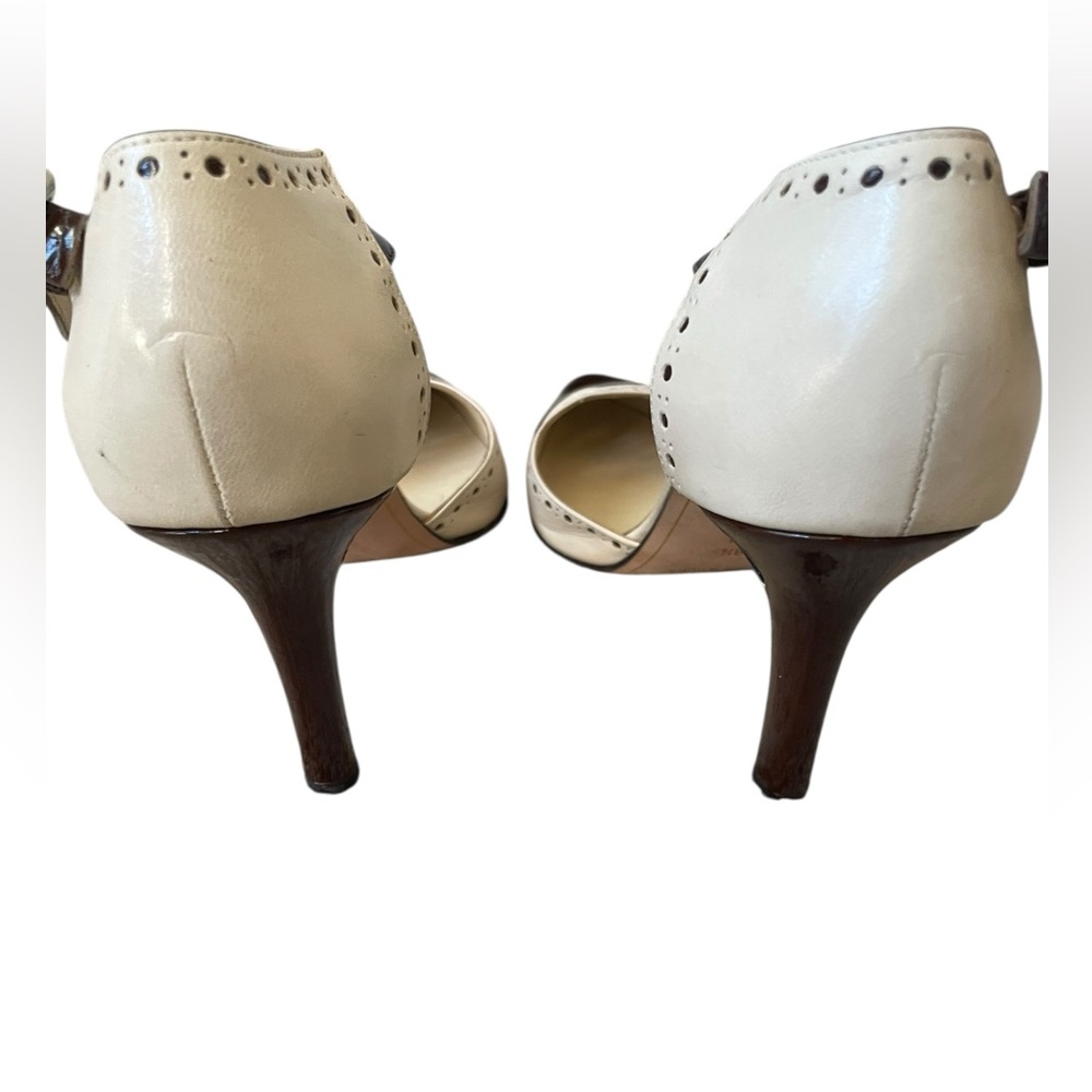 Anne Klein Genuine Leather Brown & Cream Pointed Spectator Ankle-Strap Pumps 8.5 - Picture 13 of 16